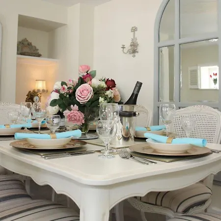 Holiday home The Quarterdeck *