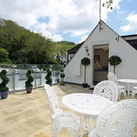 The Quarterdeck * Polperro